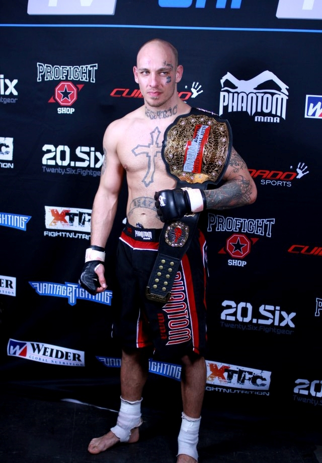 Petarung MMA, Wilhelm OTT. Foto: Facebook/AlexandreGodonyi