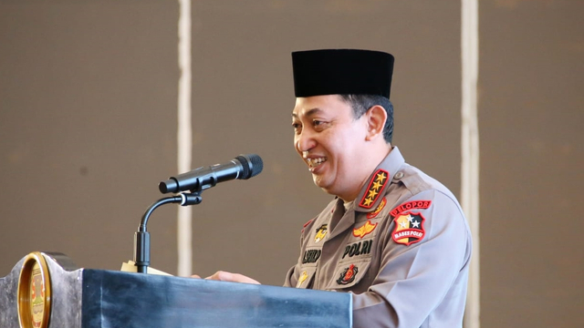 Kapolri Jenderal Listyo Sigit Prabowo hadir dalam acara Tanwir 1 Literasi Kebangsaan Pemuda Muhammadiyah, di Sulawesi Utara. Foto: Polri