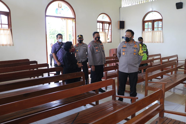 Kapolres Malang (kanan). Foto: Rizal Adhi