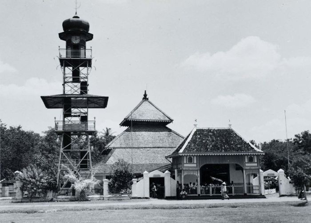 Sumber: Wikimedia Commons