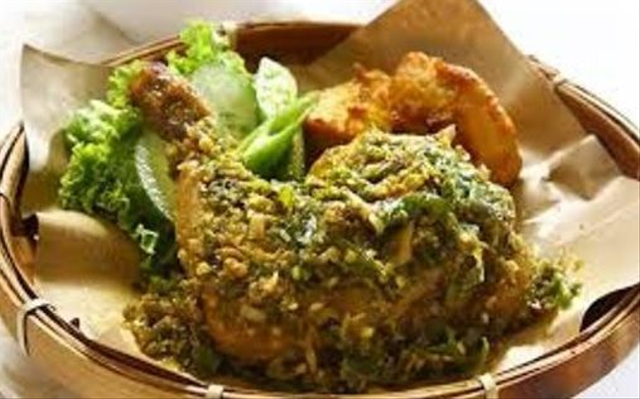 Ilustrasi ayam goreng cabai ijo. Sumber: Pinterest
