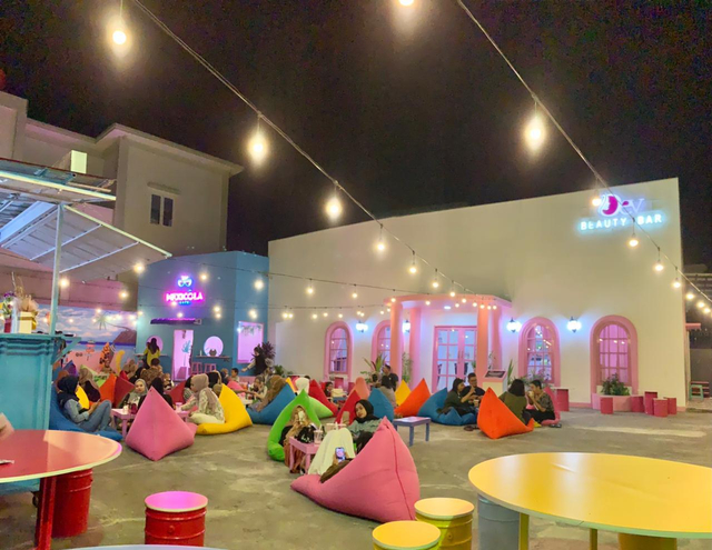 Mexicola Cafe, tempat nongkrong yang lagi hits di Pontianak. Foto: Ersa Nur Oktavia
