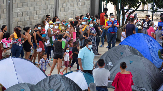Suasana penampungan sementara bagi warga Venezuela di Araquita, Kolombia. Foto: Stringer/REUTERS