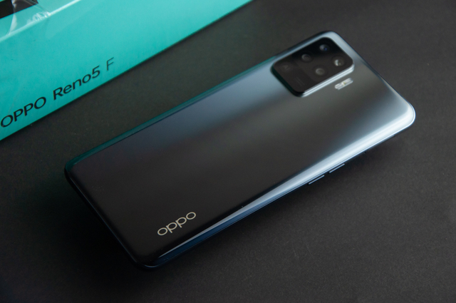 Oppo Reno 5 F Foto: Kevin S. Kurnianto/kumparan