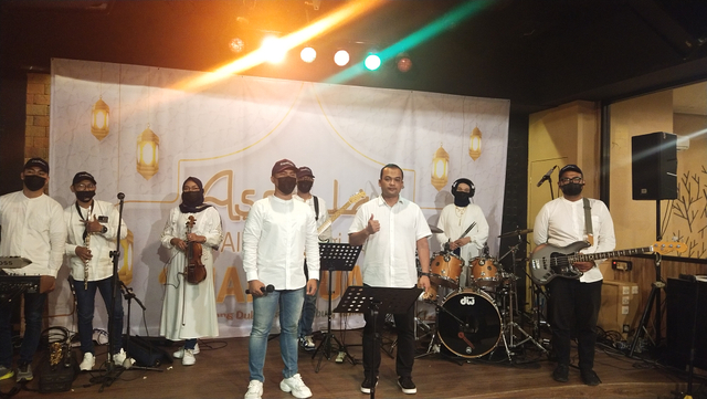 Kelompok Assahlan merilis album lagu religi perdana di Solo