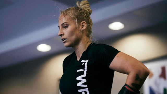 Petinju wanita Ebanie Bridges. Foto: Instagram/Ebanie Bridges