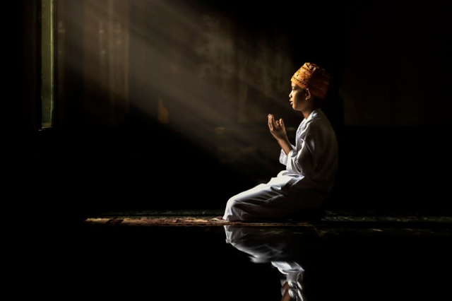 Ilustrasi amal saleh. Foto: Freepik