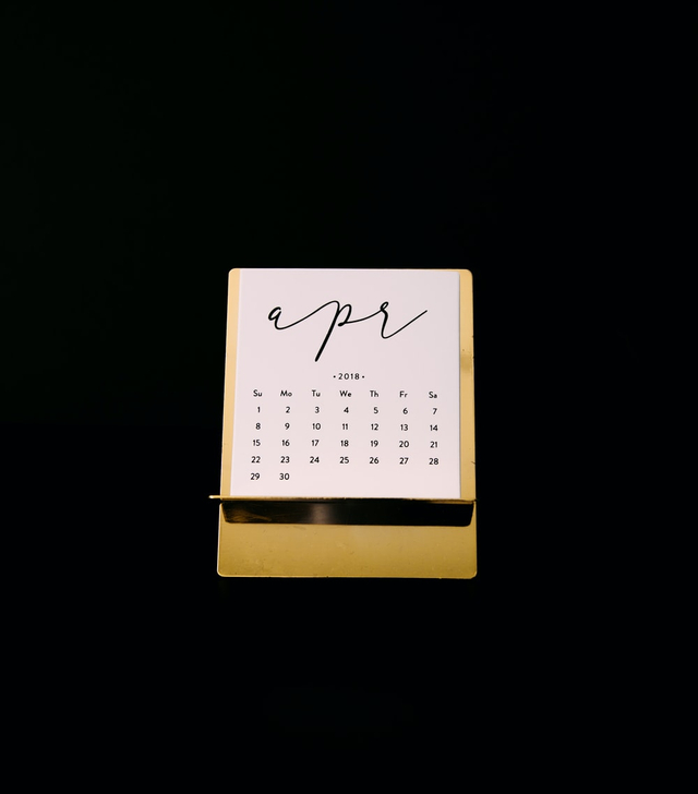 Ilustrasi kalender April 2021. Sumber: Unsplash