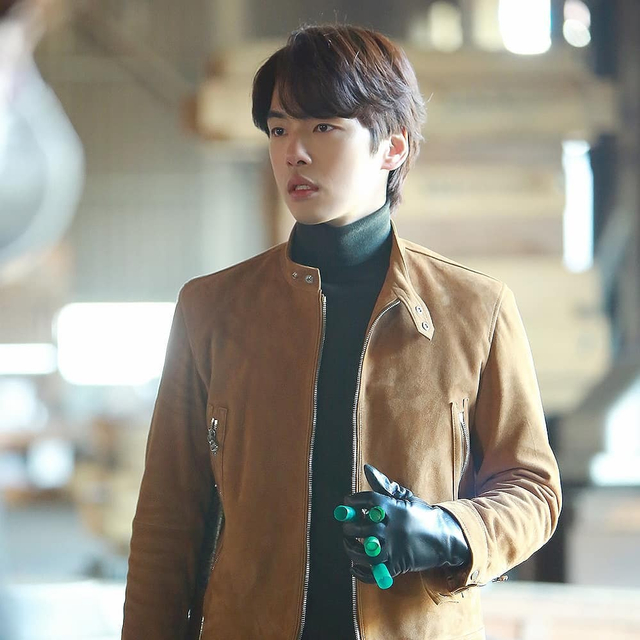 Kim Jung Hyun dok IG onent.official