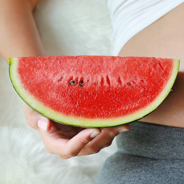 9 Alasan Ibu Hamil Harus Makan Semangka Foto: Shutterstock