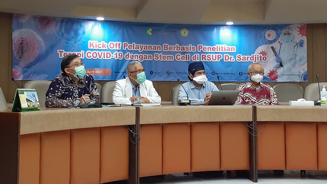 Tim Pokja Stem Cell RSUP Dr Sardjito. Foto: Arfiansyah Panji Purnandaru/kumparan