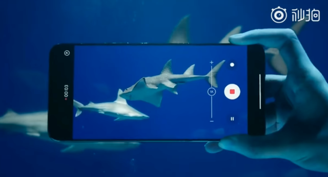 Unboxing Xiaomi Mi 11 Ultra di dalam air Foto: Xiaomi