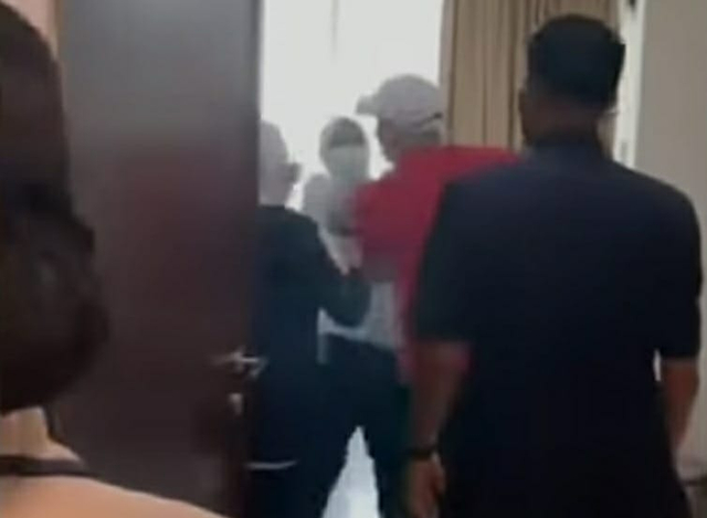 Ayah pasien saat terekam video. (Foto. Istimewa)