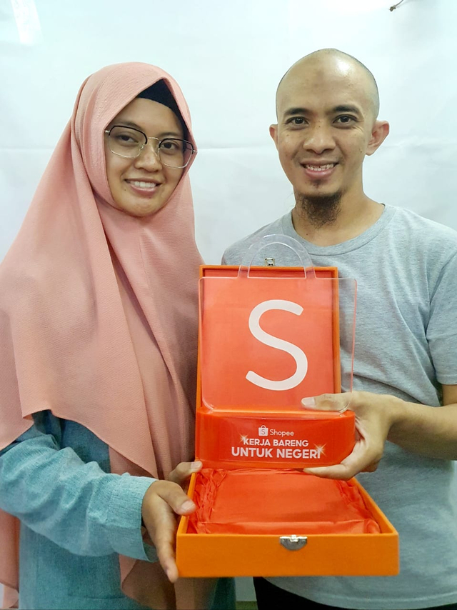 Musa Wahyu Rizqi dan penghargaan dari Shopee. dok/pribadi