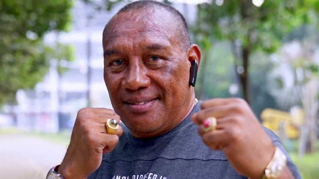 Mantan Petinju Nasional, Albert Papilaya. Foto: Pertina