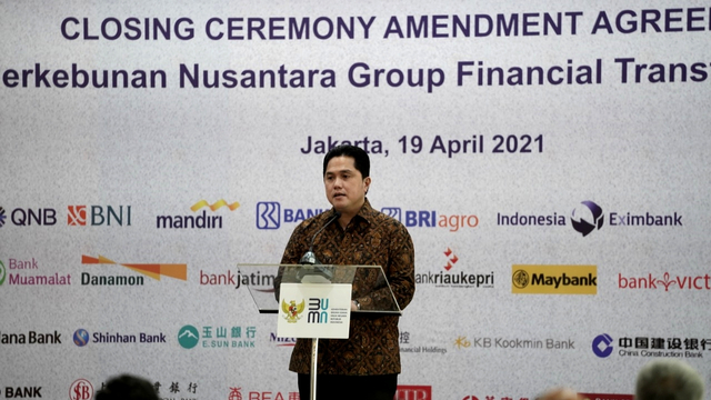 Menteri BUMN Erick Thohir pada penandatanganan Intercreditor Agreement (ICA) atau penyelesaian restrukturisasi utang Holding PTPN Group Rp 41 triliun, Senin (19/4). Foto: PTPN III