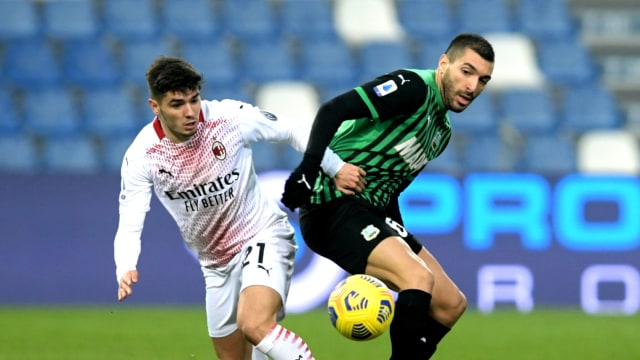 Pertandingan Sassuolo vs AC Milan di Stadion Mapei, Citta del Tricolore, Reggio Emilia, Italia, (20/12). Foto: Jennifer Lorenzini/REUTERS