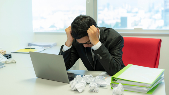 Ilustrasi bekerja di bawah tekanan. Foto: Shutter Stock