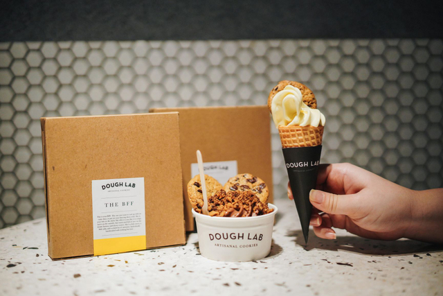 Dough Lab  -Creamy Soft Serve Ice Cream and cookies  Foto: Dok.DoughLab
