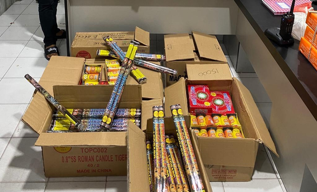 Barang bukti yang diamankan dari seorang distributor atau penjual petasan di tengah bulan suci Ramadhan. Foto: Dok. Polresta Banda Aceh