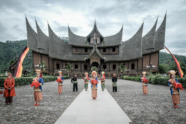 Istana Baso Pagaruyung di Tanah Datar, Sumatera Barat Foto: Dok. Kemenparekraf
