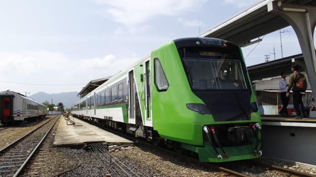 KA Minangkabau Ekspres rute Bandara Internasional Minangkabau. Foto: Langkanid