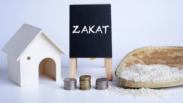 Ilustrasi membayar zakat saat Ramadhan. Foto: Shutter Stock