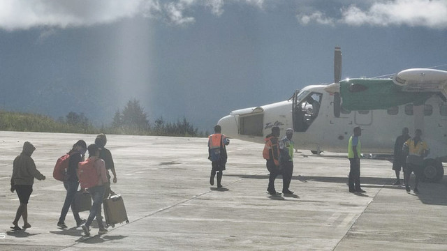 Masyarakat mulai meninggalkan Ilaga, Kabupaten Puncak. (Dok istimewa)