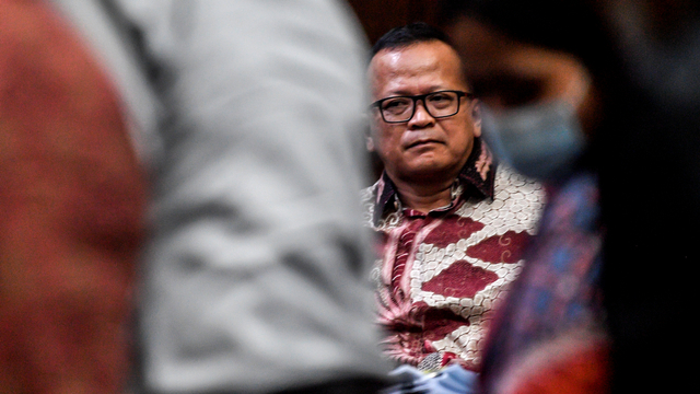 Terdakwa kasus suap izin ekspor benih lobster tahun 2020 Edhy Prabowo mengikuti sidang lanjutan di Pengadilan Tipikor, Jakarta, Rabu (28/4/2021). Foto: Muhammad Adimaja/ANTARA FOTO