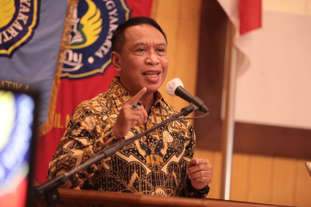 Menpora Zainudin Amali membuka Rapat Kerja Nasional (Rakernas) Ikatan Sarjana Olahraga Indonesia (ISORI) yang juga bertepatan dengan HUT ke-52 tahun di Gedung Rektorat Universitas Negeri Yogyakarta (UNY), Yogyakarta, Kamis (29/4). Foto: Egan/kemenpora.go.id
