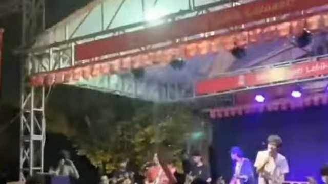 Tangkapan layar konser musik yang diduga tanpa dilengkapi izin di Cibis Park, Pasar Minggu, Sabtu (1/5).  Foto: Instagram@teluuur/ANTARA