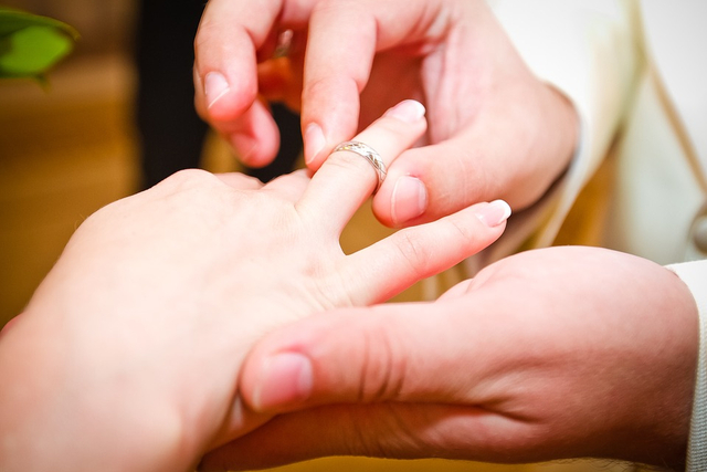 Ilustrasi hukum nikah beda agama dalam Islam. Foto: pixabay