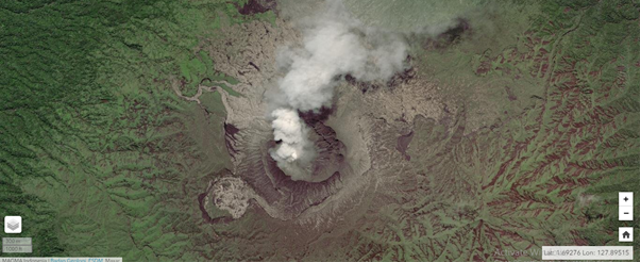 Gunung api Dukono dengan ketinggian 1000 kaki dari permukaan kawah Malupang Warirang, Dok. Magma Indonesia, PVMBG 2021