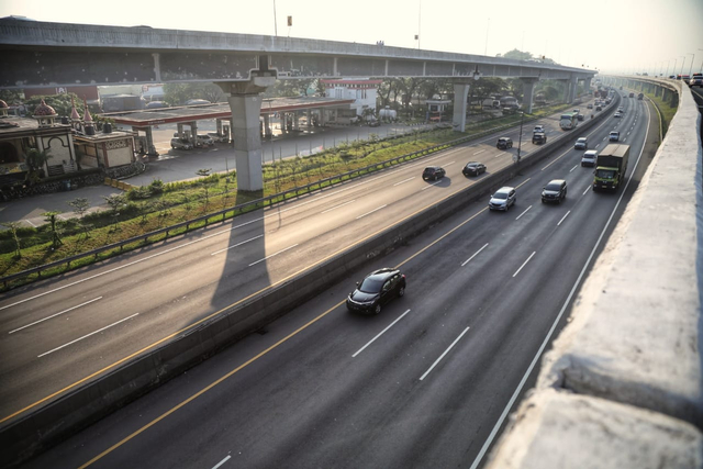 Ilustrasi Tol Jakarta-Cikampek. Foto: Aditia Noviansyah/kumparan