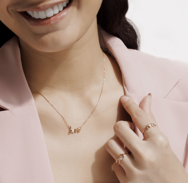 Koleksi Lovela, perlambang keindahan cinta (doc. The Palace Jeweler)