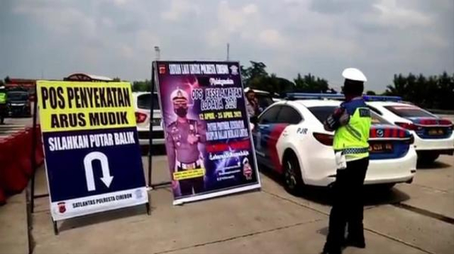 Pos penyekatan mudik lebaran. Foto: iNews