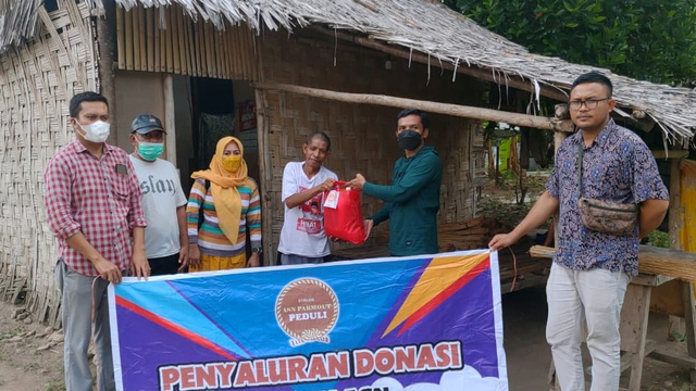 Forum ASN Parigi Moutong Peduli Salurkan Sedekah Ramadhan 2021. Foto: Diskominfo Parimo