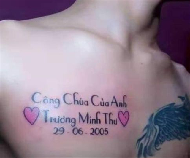 Seorang remaja pria di Vietnam ubah tato nama pacar di dada menjadi peti mati usai hubungan mereka kandas. (Foto: Facebook/Wokes Library/Istimewa)