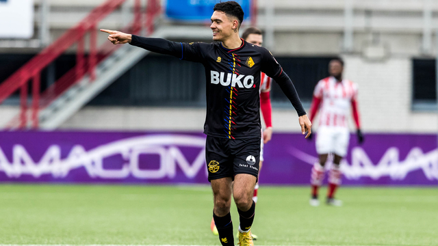 Shayne Pattynama saat masih membela SC Telstar. Foto: Pro Shots/Sipa USA via Reuters