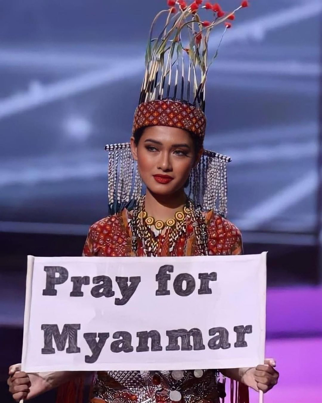 Kostum Nasional Miss Myanmar di Miss Universe 2020 Foto: Instagram @thuzar_wintlwin