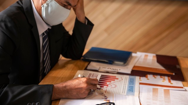 Ilustrasi analisis trade off. Foto: Shutter Stock