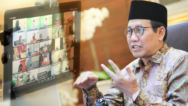 Mendes PDTT Abdul Halim Iskandar halalbihalal virtual bersama sejumlah pengurus desa wisata di Indonesia, Selasa (18/5).  Foto: Dok. Kemendes PDTT