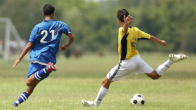 Ilustrasi sepak bola. Foto: Pixabay/KeithJJ