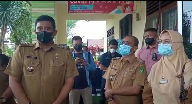 Wali Kota Medan Bobby Nasution melakukan sidak di Kecamatan Medan Amplas. Foto: Dok. Istimewa