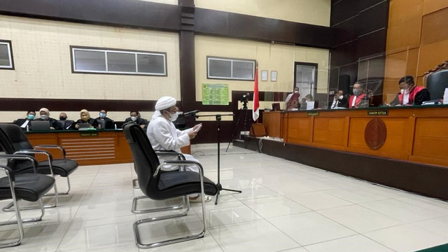 Habib Rizieq di ruang sidang Pengadilan Negeri Jakarta Timur. Foto: Dok. Istimewa