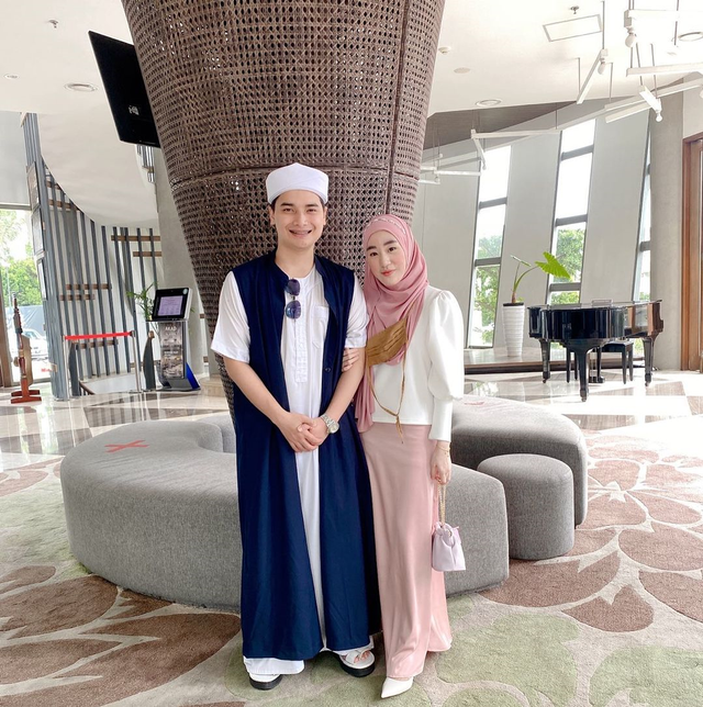 Alvin Faiz dan Larissa Chou. Foto: Instagram/larissachou