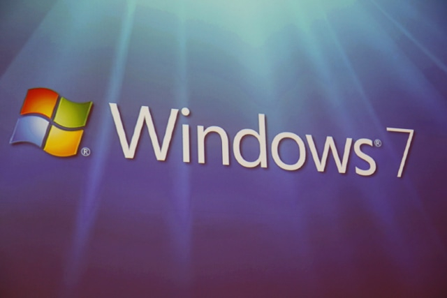 Logo dan tulisan Windows 7. Foto: Masaru Kamikura