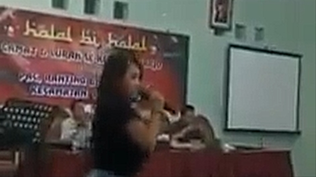 Viral video Camat dan Lurah di Kecamatan Sukoharjo Hadiri Halal Bihalal PAC PDIP dengan mengundang biduan.  Foto: Twitter