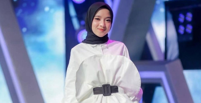 Busana dari Label Barli Asmara Dipakai Nissa Sabyan, Berujung Hujatan Netizen. Foto: dok. Instagram @barliasmara