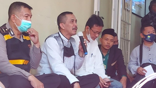 Kepala Desa Bojong, Uyeng Foto: Dok. Istimewa